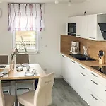 Διαμέρισμα Cozy In With View *
