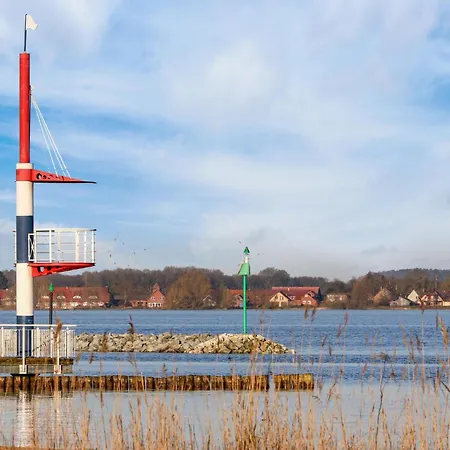 דירה 2 Bedroom Cozy In